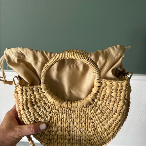 Abercrombie & Fitch NWT Woven Tote and Crossbody - Picture 6 of 6